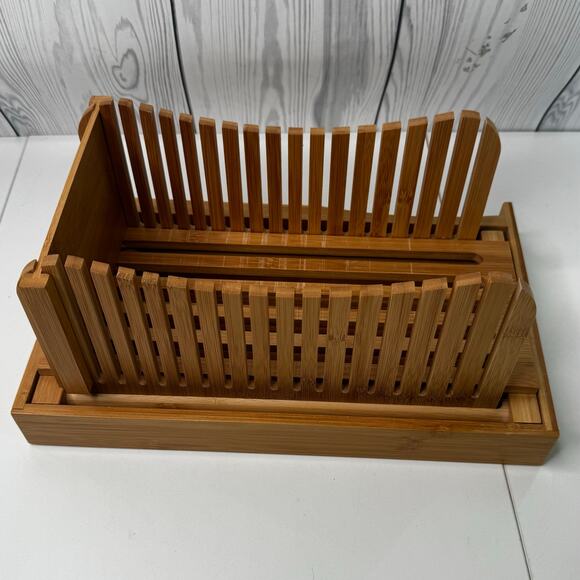 Bamboo Bread Slicer With Crumb Catcher Tray Folds for Easy Storage by Bambrusi - Picture 4 of 9